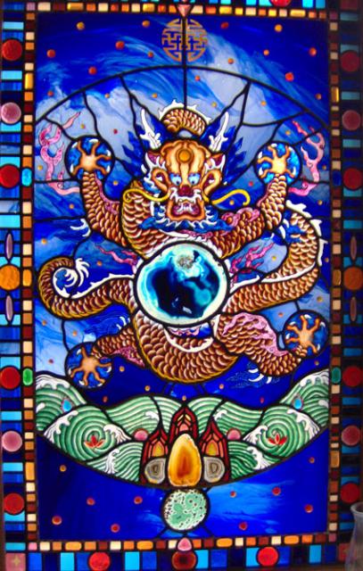 Flying Dragon with Geode slices